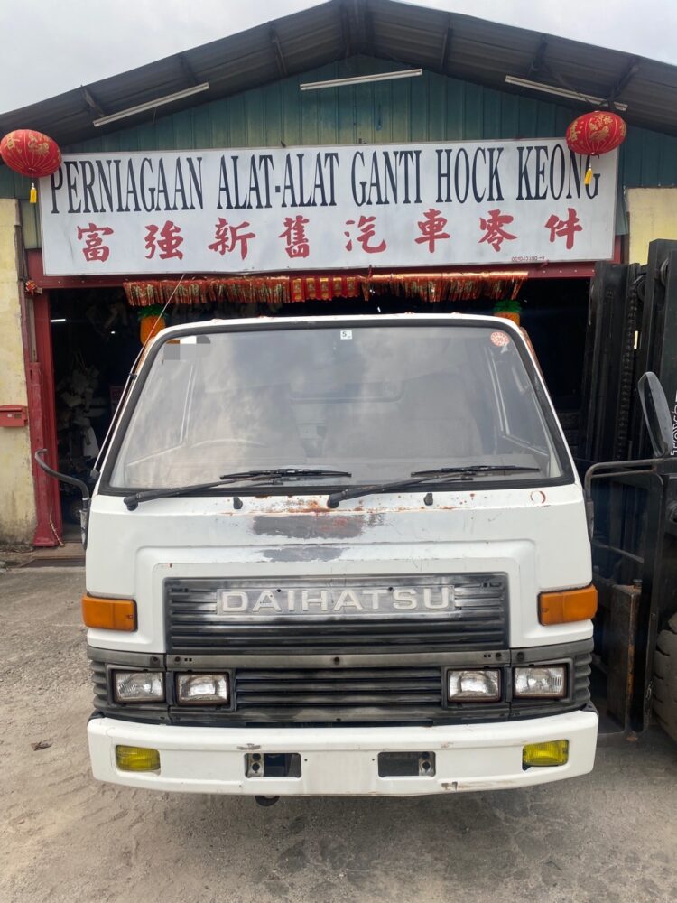 Daihatsu Dv V Ton New B Half Cut Cabin Lorry Used Spare Parts Engine Gearbox Malaysia