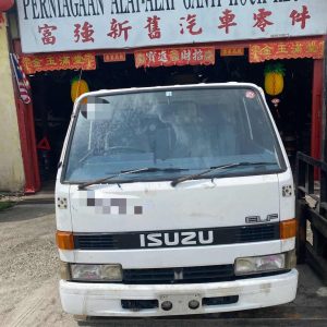 Isuzu NHR 4JB1 Half Cut Cabin