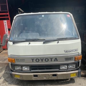 Toyota Dyna BU60 1 Ton Cabin 24V