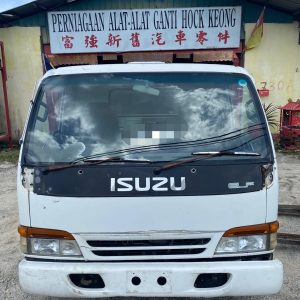 Isuzu NPR66 3 Ton 4HF1 6 Speed Cabin Half Cut