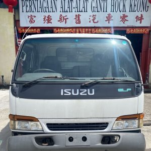 Isuzu NPR66 3 Ton 4HG1 5 Speed Cabin Half Cut