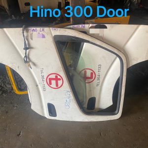 Hino 300 WU410 Door