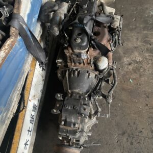 Isuzu NHR 4JB1 Engine Gear Box