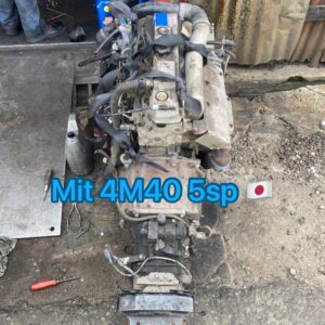 Mitsubishi Canter 4M40 Engine Gear Box