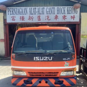 Isuzu NPR71 3 Ton 4HG1 6 Speed Half Cut Cabin