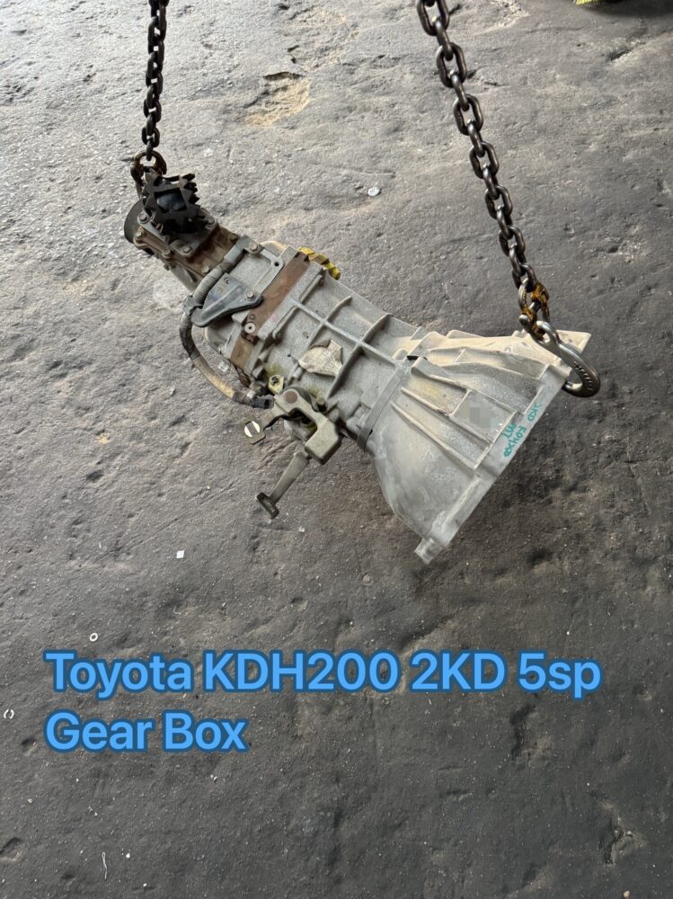 Toyota Hiace KDH200 Gear Box