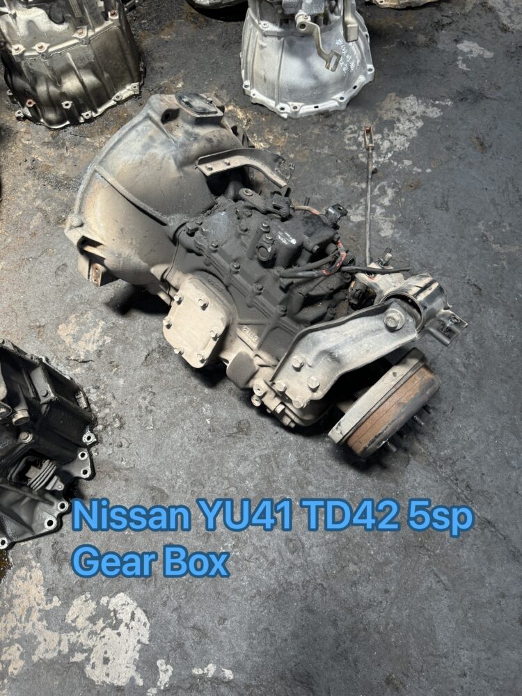 Nissan YU41 T5 TD42 Gear Box