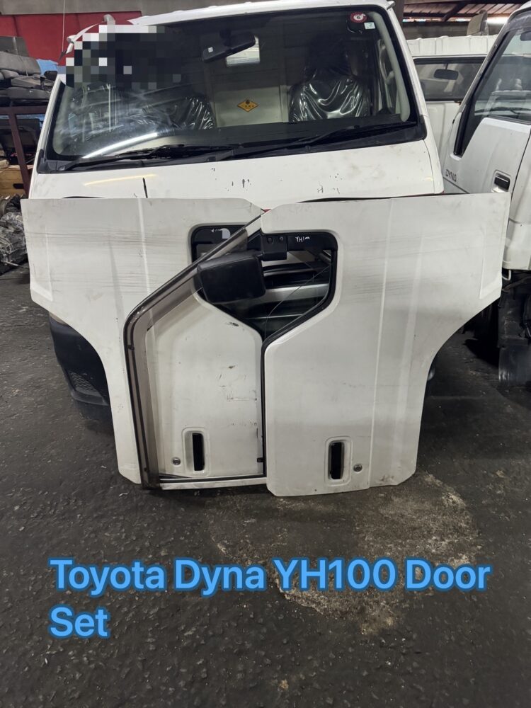 Toyota Dyna YH100 Door Set