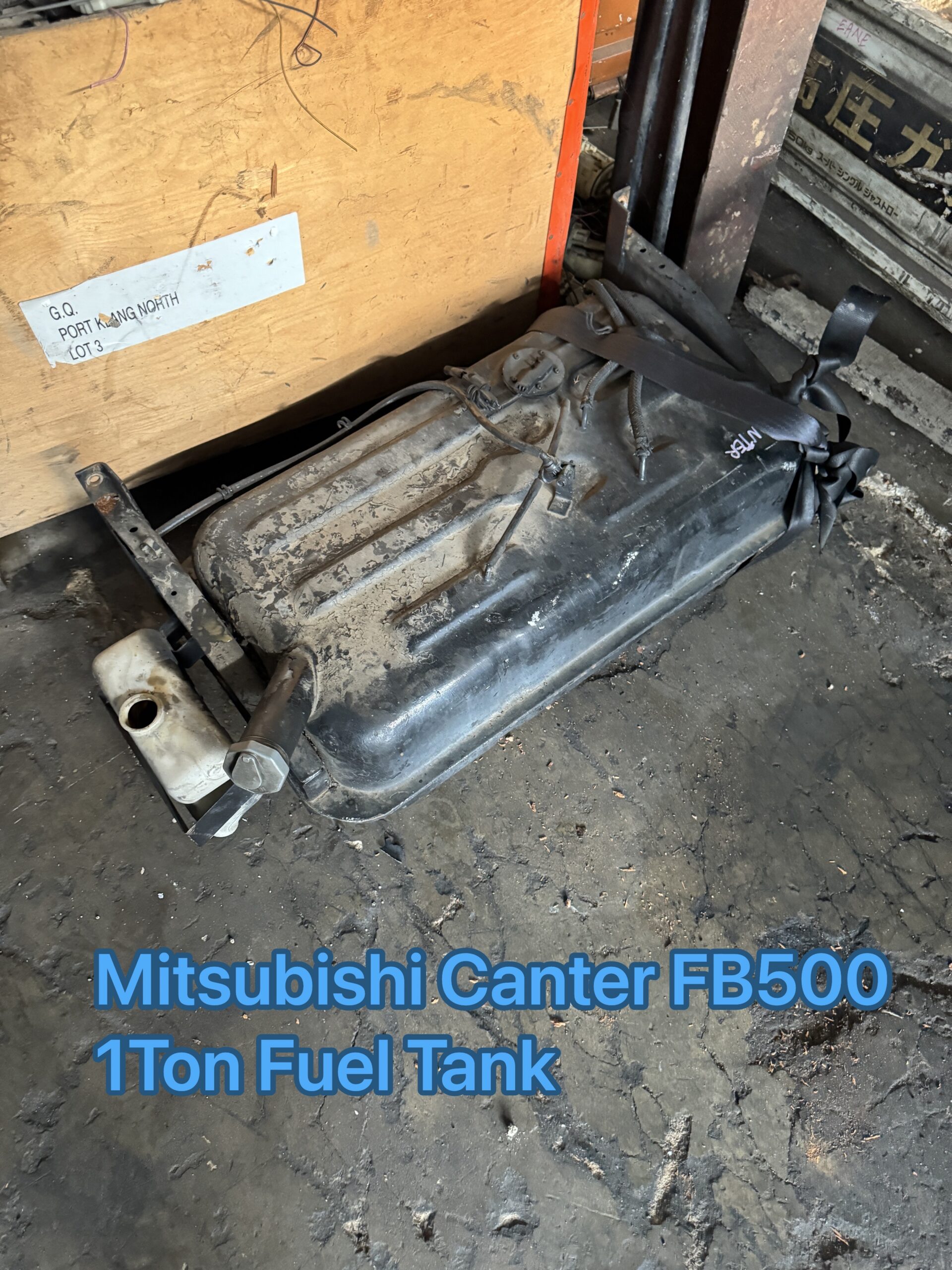 Mitsubishi Canter FB500 1 Ton Fuel Tank
