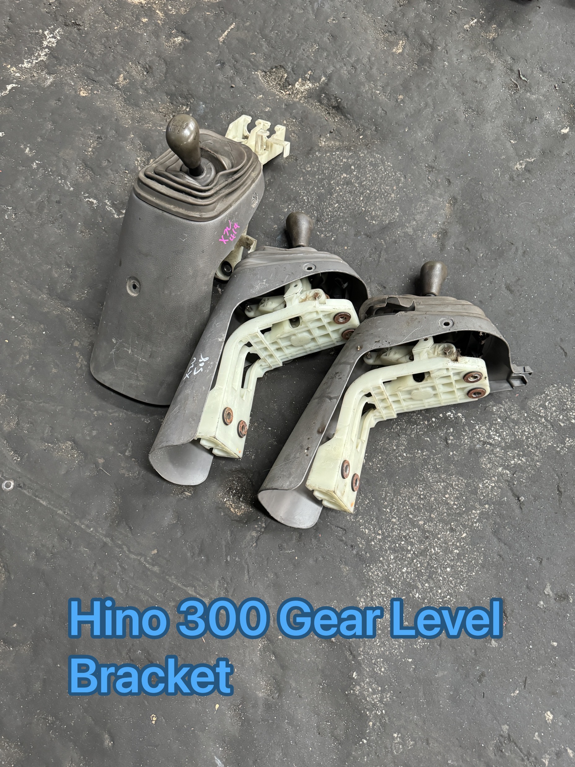 Hino 300 Dutro Gear Level