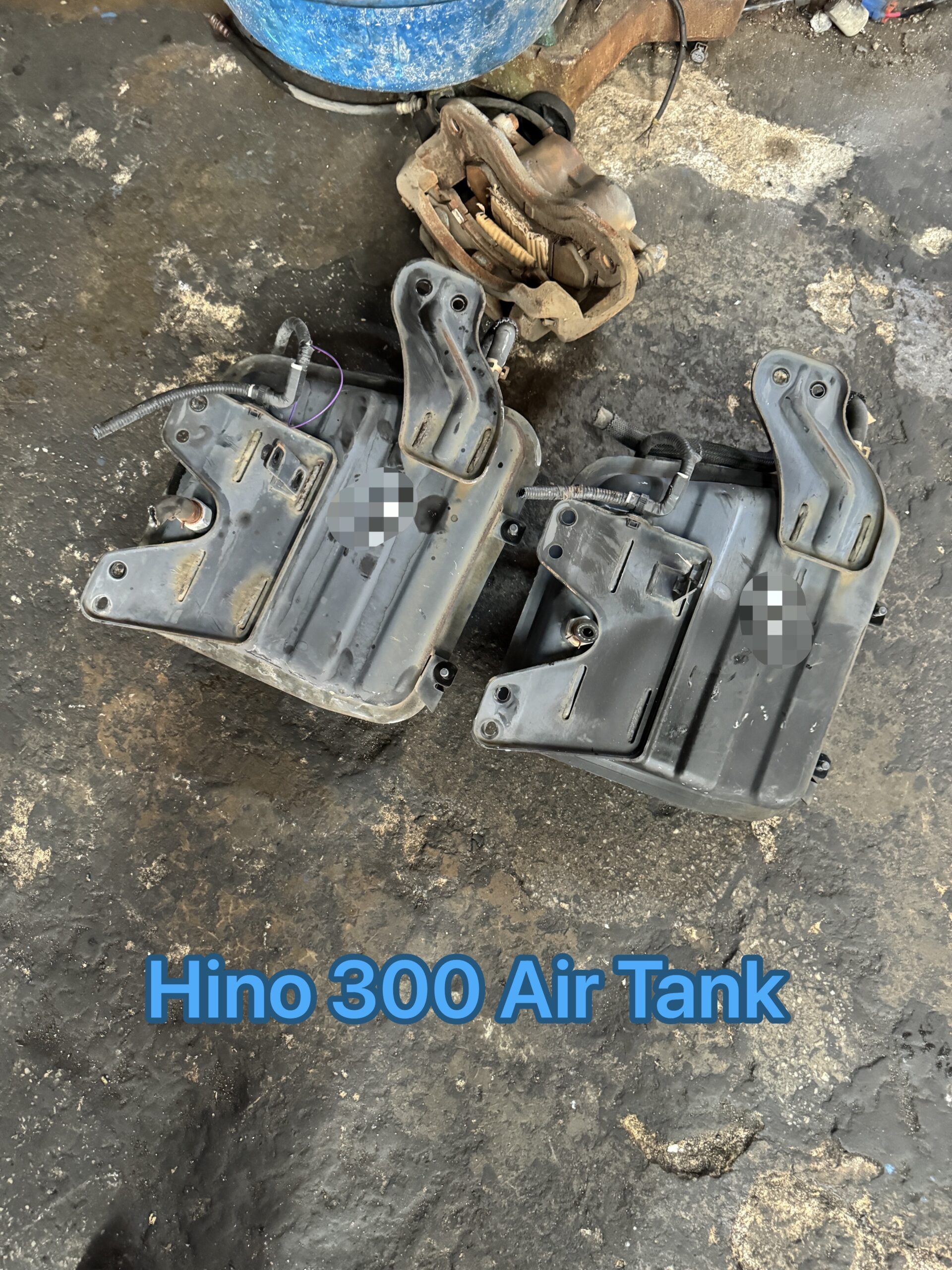 Hino 300 Dutro Air Tank