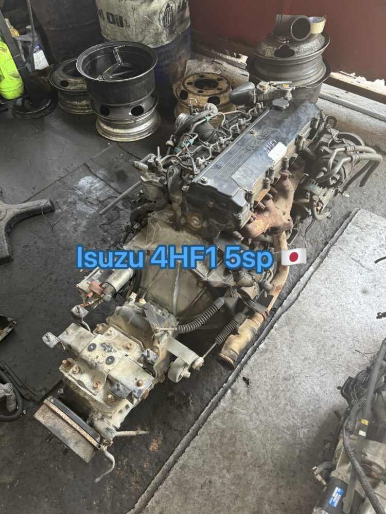 Isuzu 4HF1 Engine Gear Box