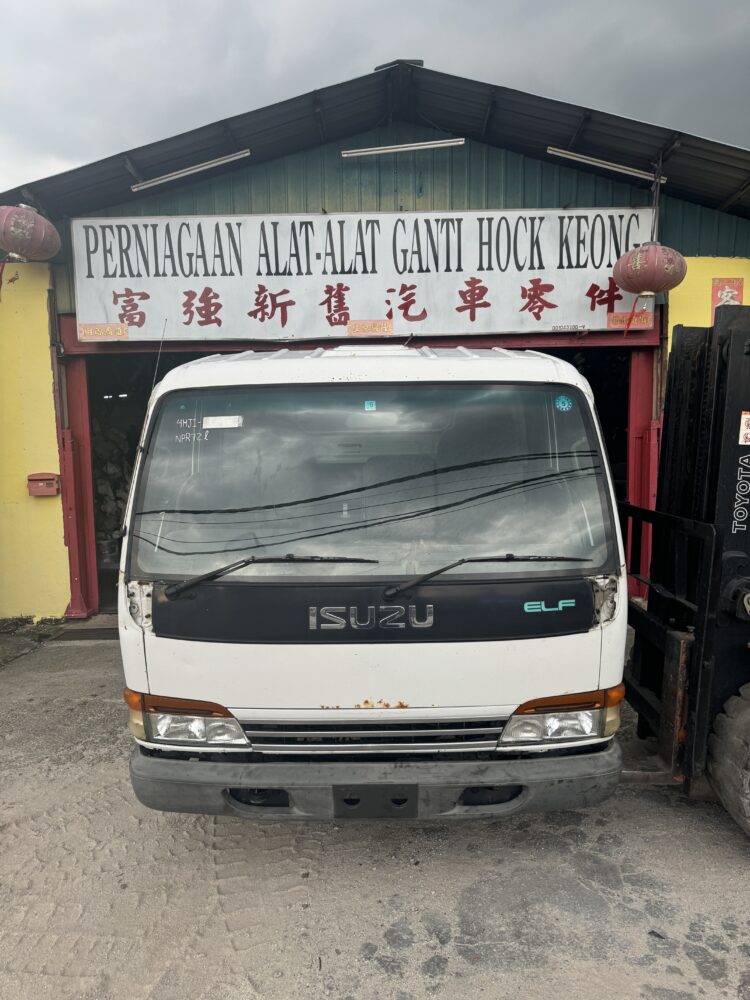 Isuzu Hicom NPR72 3 Ton Cabin Half Cut