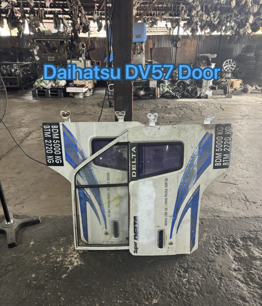 Daihatsu Delta DV57 DV99 Door Set