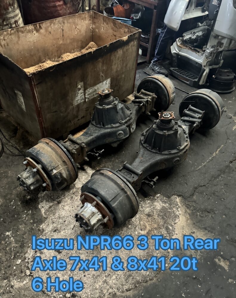 Isuzu NPR66 Road King 3 Ton Rear Axle 6 Hole