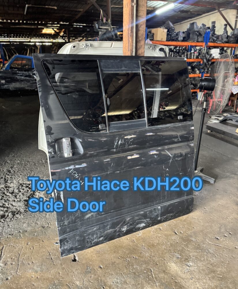 Toyota Hiace KDH200 Side Door